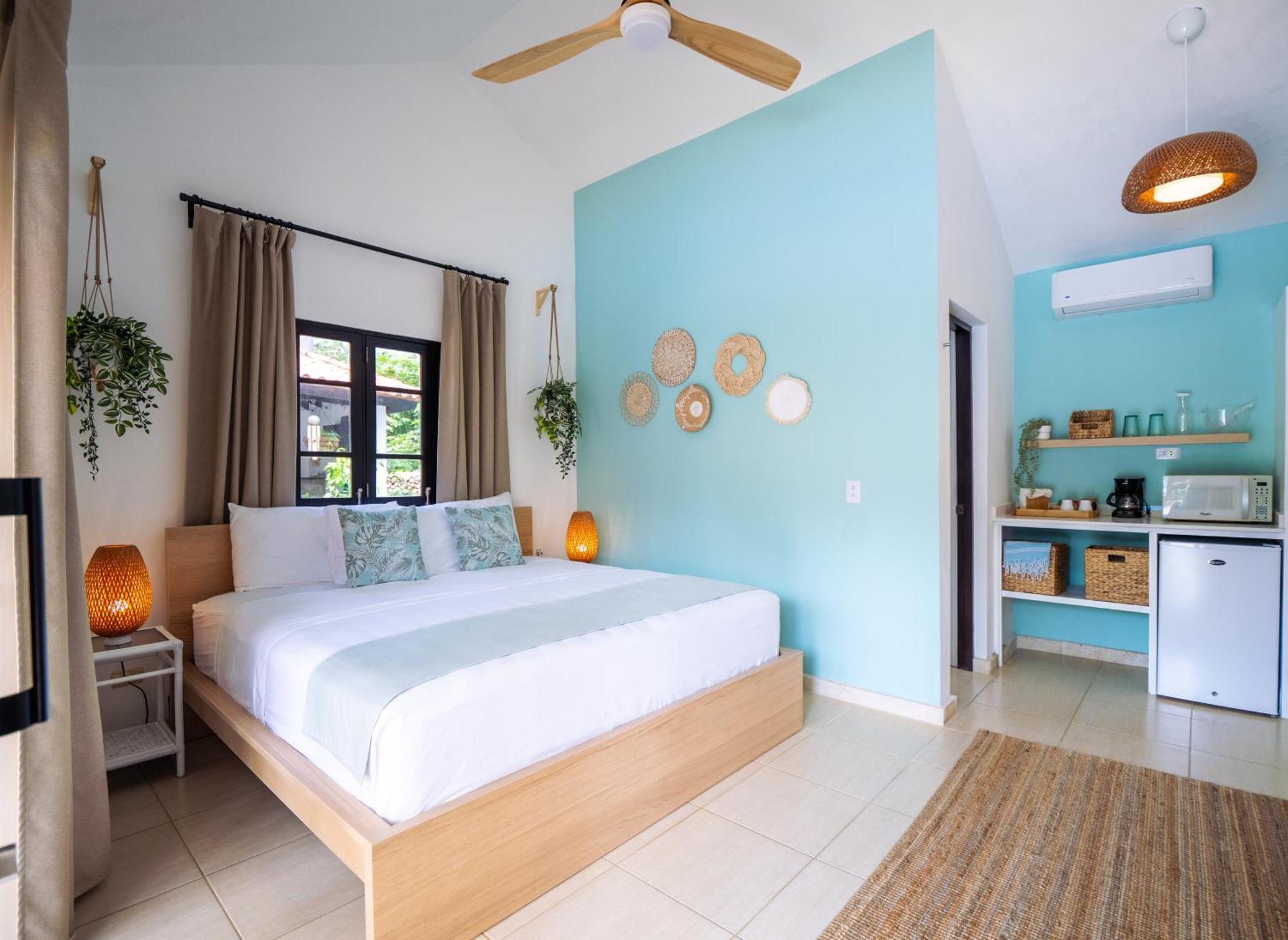 Garden By The Sea Bed & Breakfast Sosua Exterior photo