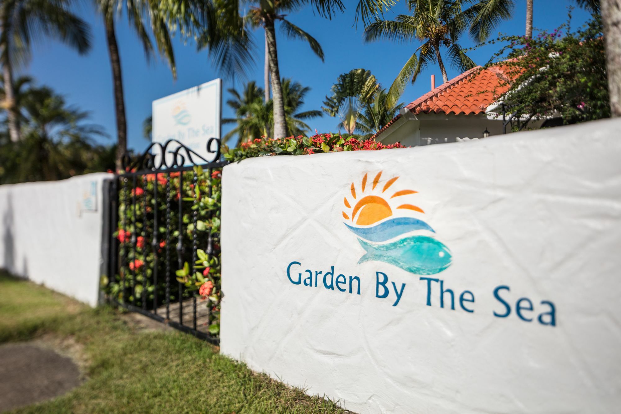 Garden By The Sea Bed & Breakfast Sosua Exterior photo